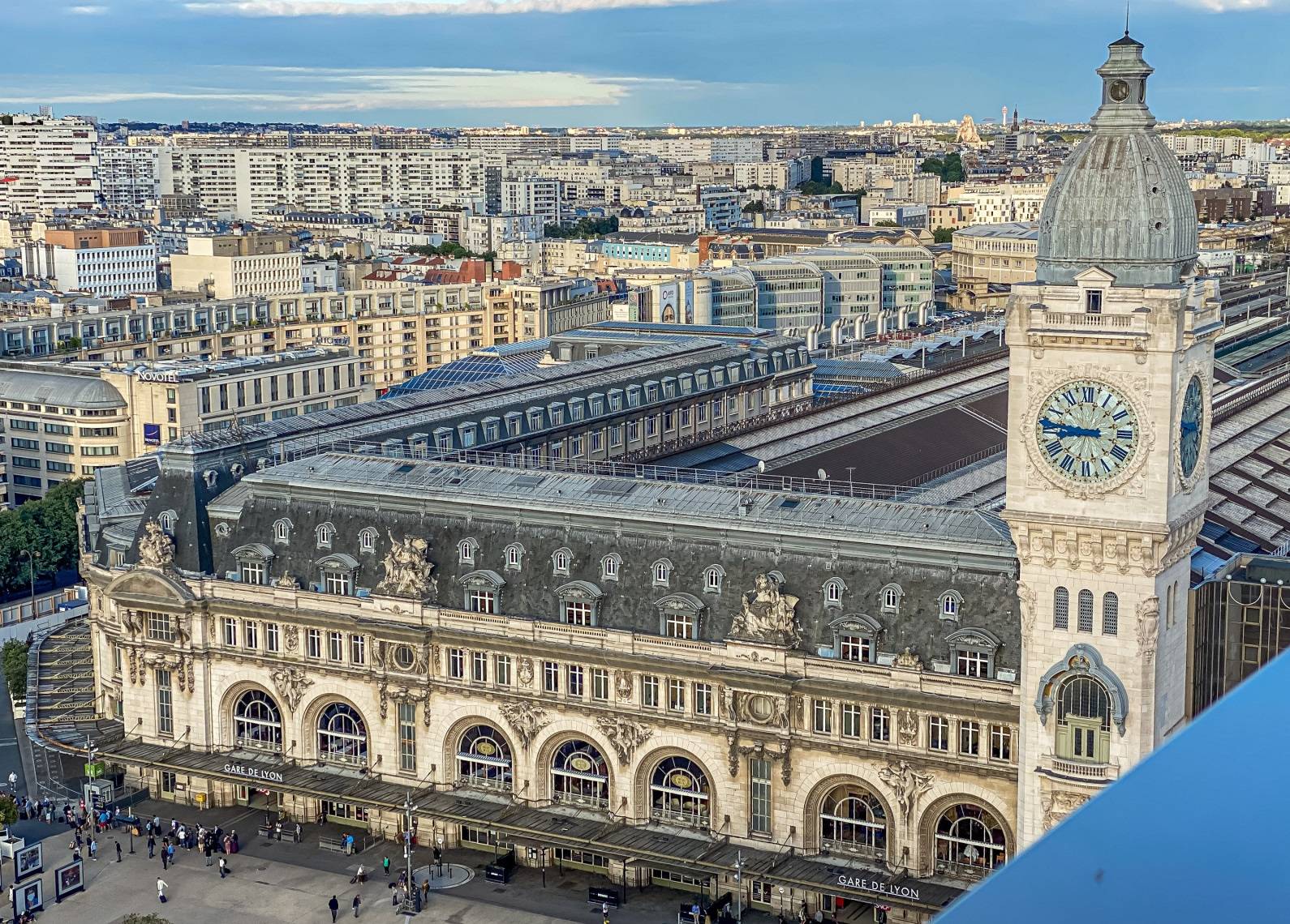 Devanture de la Gare de Lyon